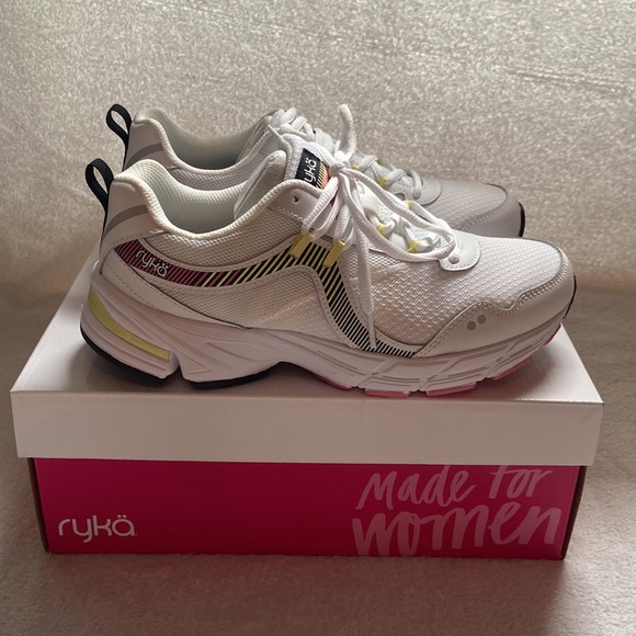 Ryka running shoes - Picture 2 of 4